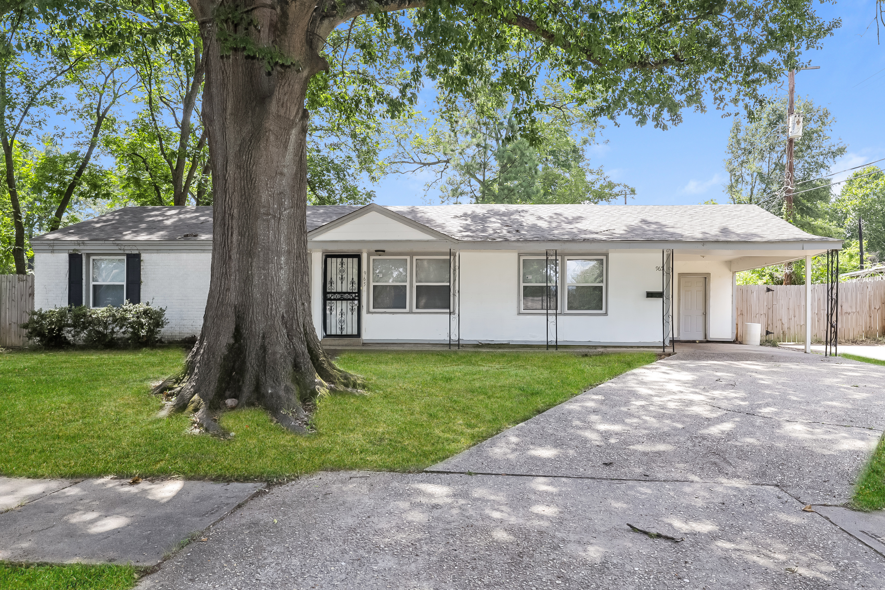 965 ELIZABETH LN Memphis, TN 38122